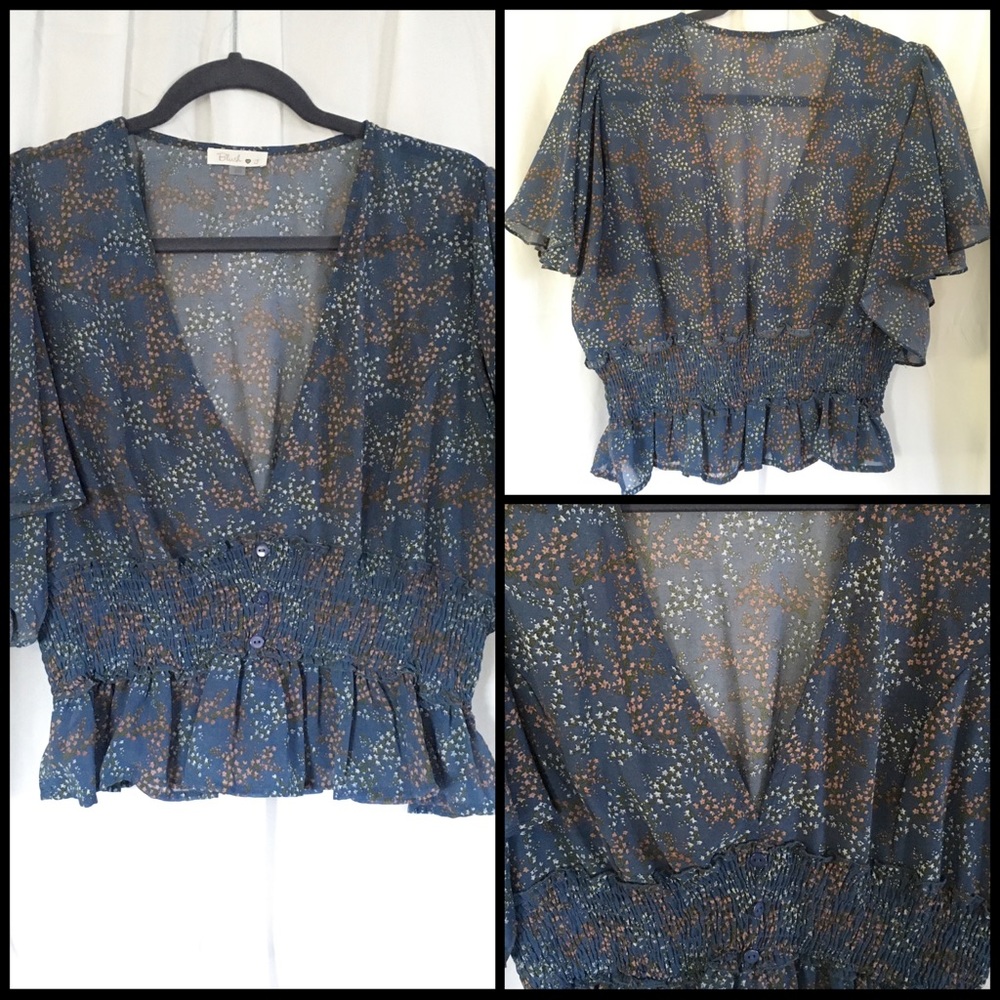 2X Blue Chiffon Floral Crop Top